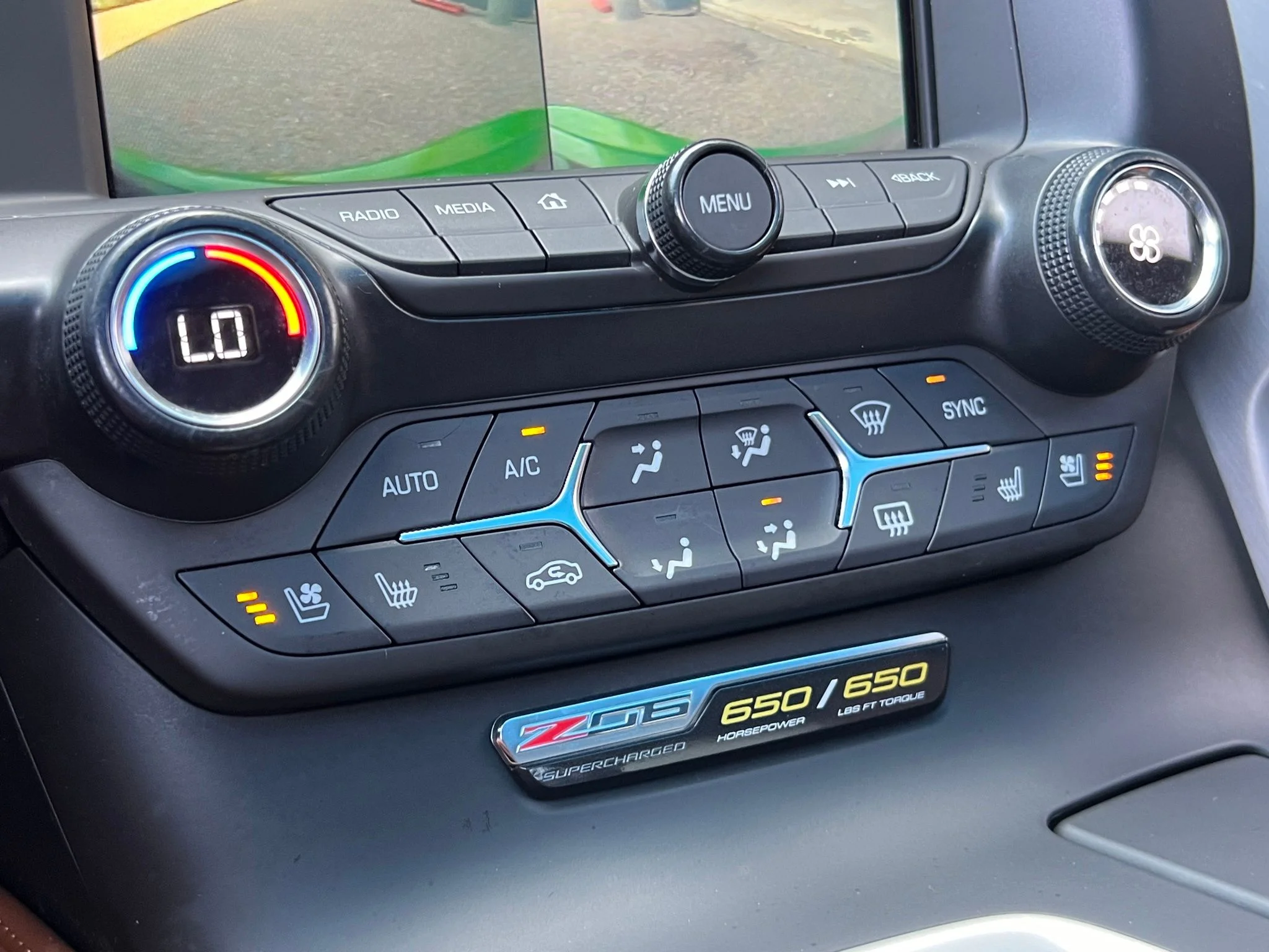 Used 2016 White Chevrolet Z06 image 28