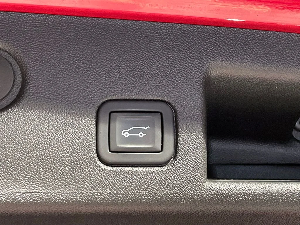 Used 2023 Red Chevrolet LT image 13