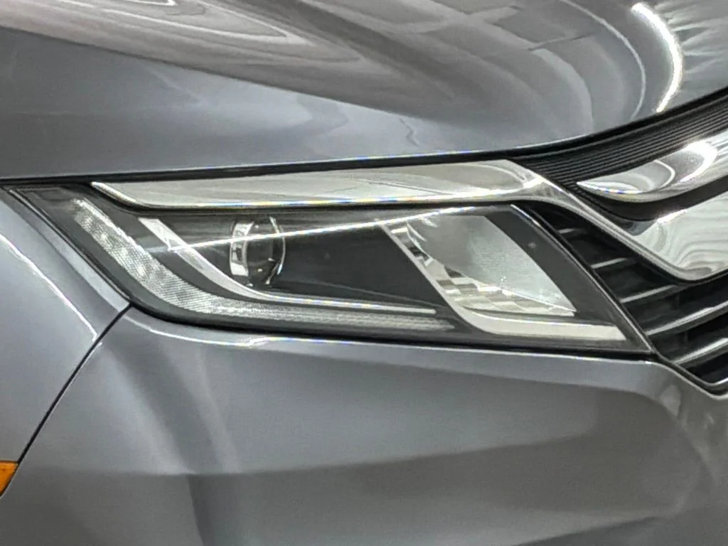 Used 2020 Modern Steel Metallic Honda EX-L image 30