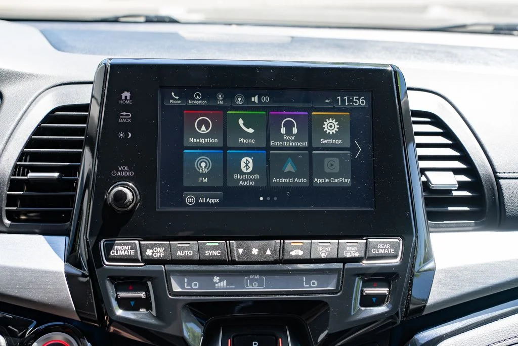 Used 2022 White Honda Touring image 16