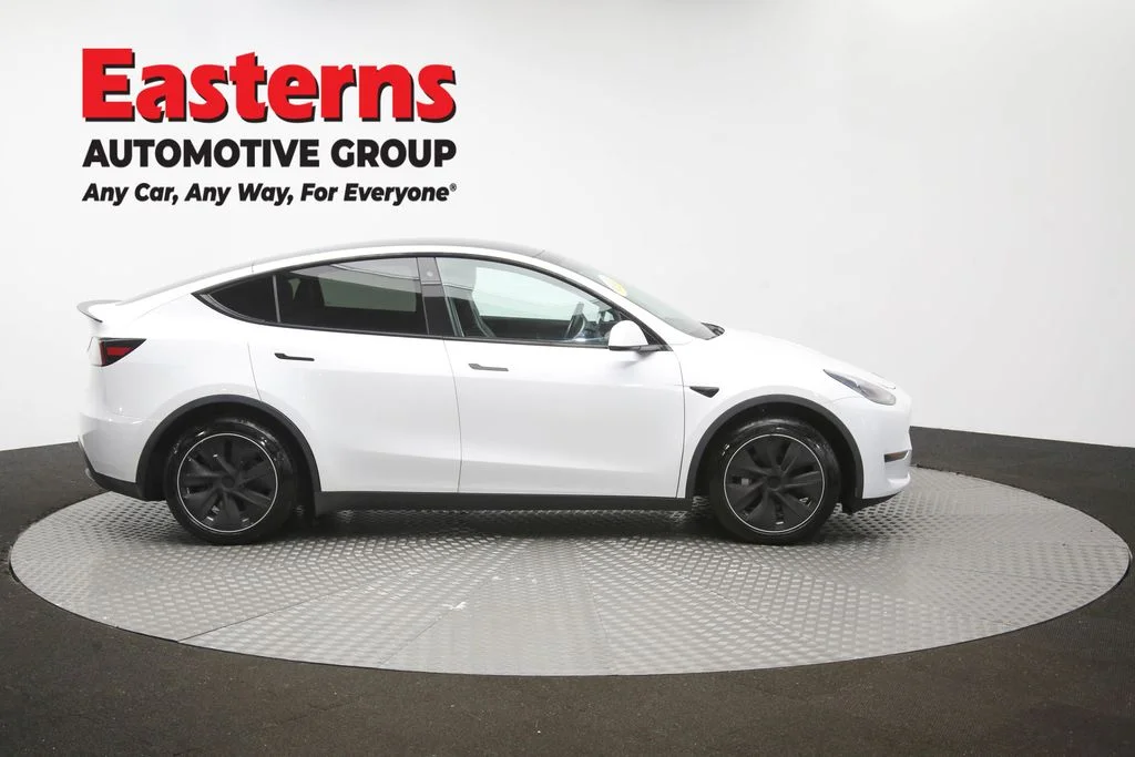 Used 2020 White Tesla Long Range image 40