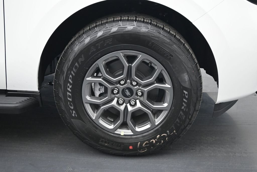 New 2027 Star White Metallic Tri-Coat Ford Active image 24