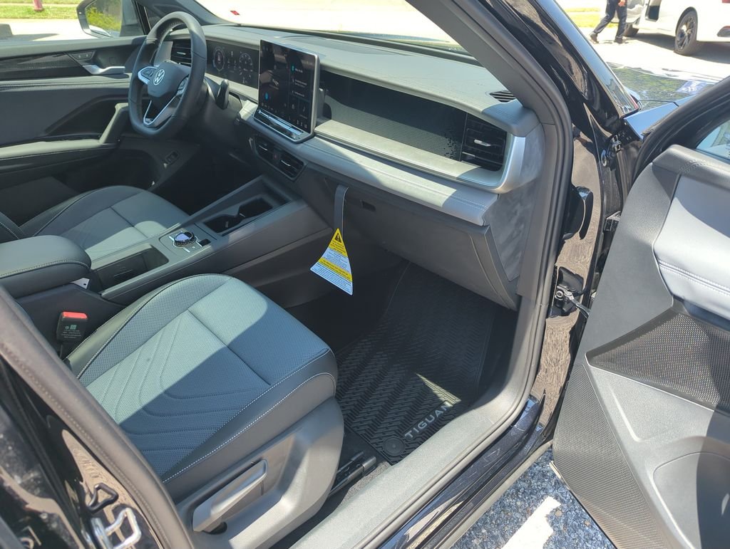 New 2026 Black Volkswagen 2.0T SE R-Line Black image 37