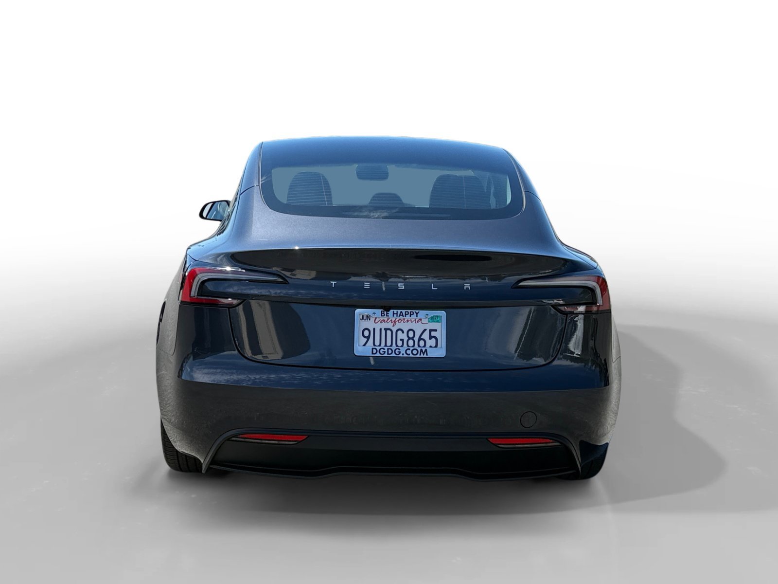 Used 2025 Stealth Gray Tesla Long Range image 4