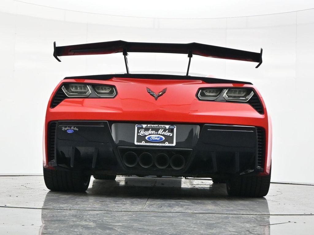 Used 2015 Torch Red Chevrolet Z06 image 44