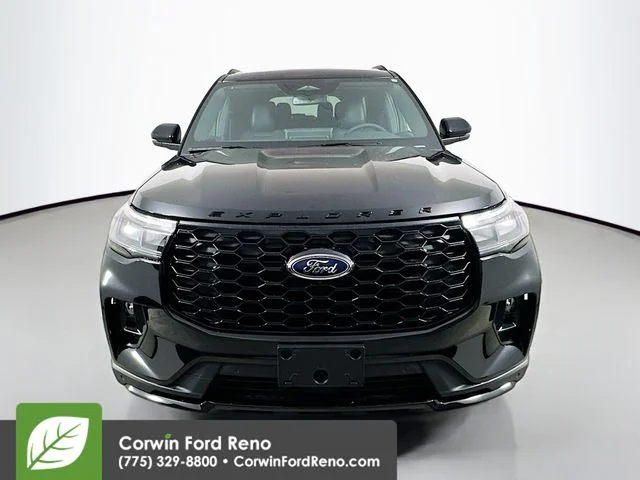 New 2026 Agate Black Metallic Ford ST-Line image 2