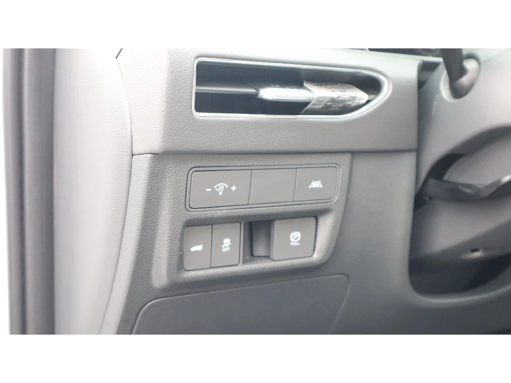 Used 2023 Serenity White Hyundai Limited image 15