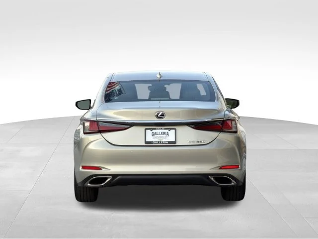2025 Lexus ES 350 - Photo 6