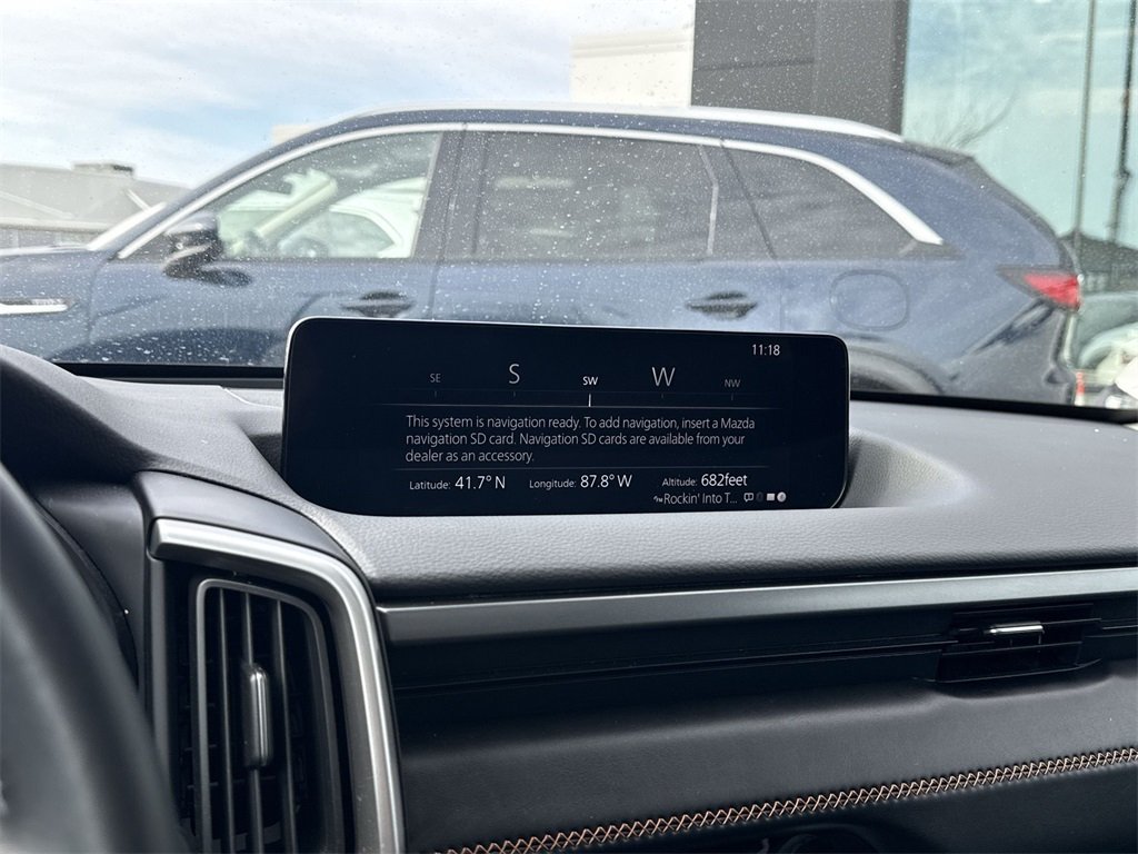 2025 MAZDA CX-50 - Image 17