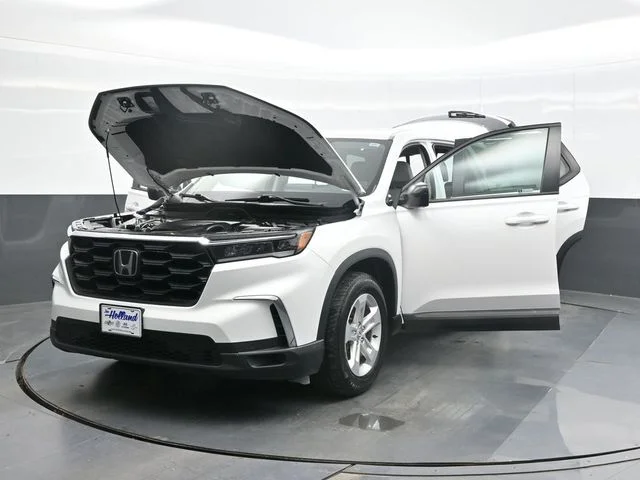 Used 2023  Honda LX image 30
