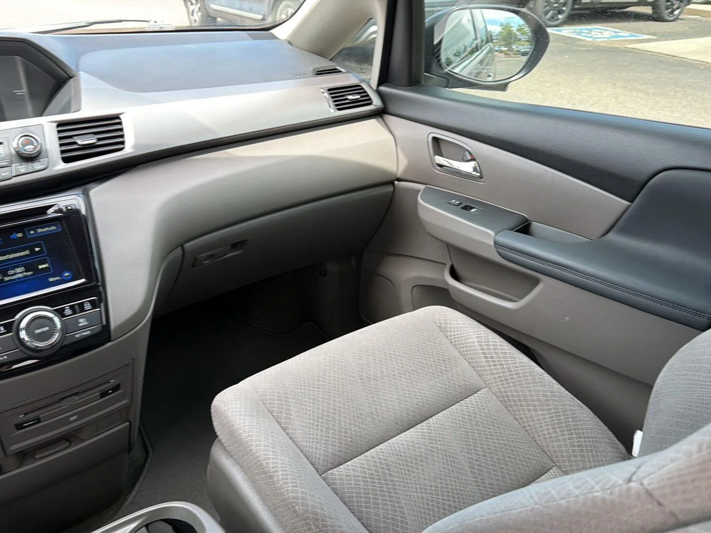 Used 2016 Smoky Topaz Metallic Honda SE image 25