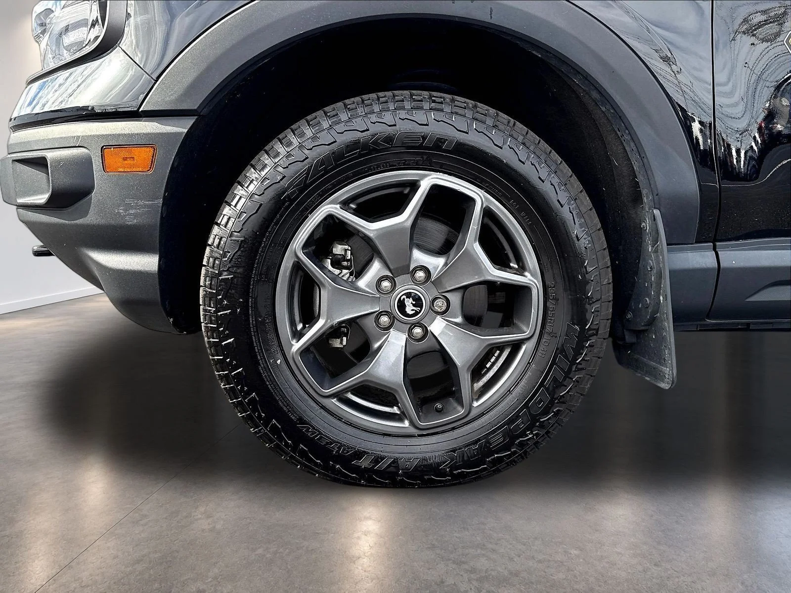 Used 2022 Shadow Black Ford Badlands image 35