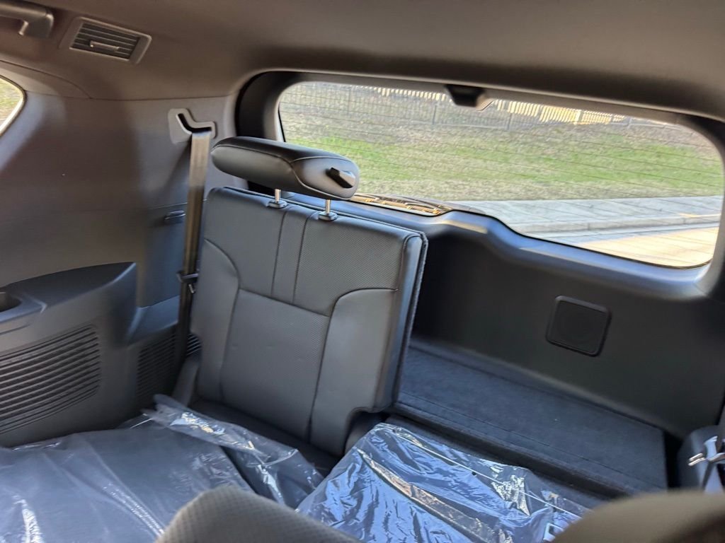 2025 Lexus LX 700h Luxury - Photo 23