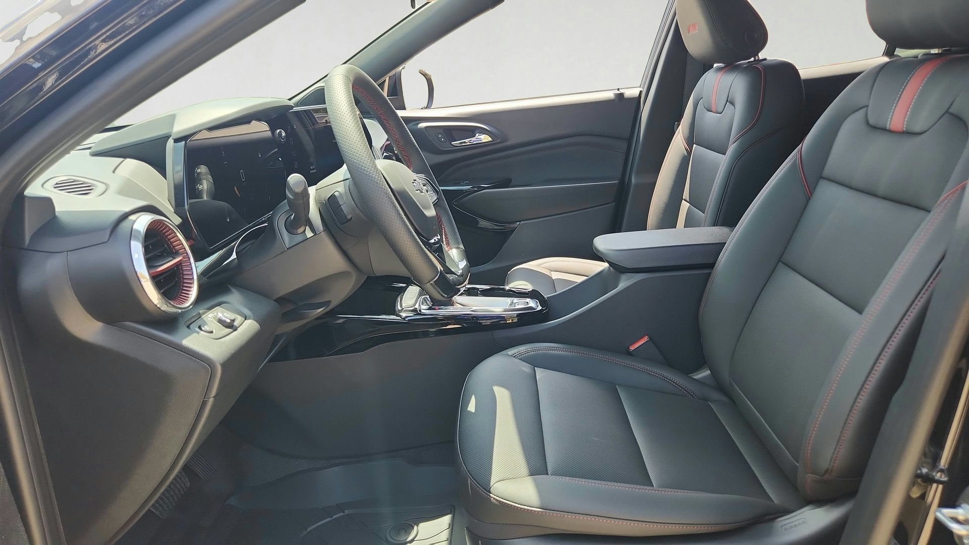2026 Chevrolet Trax RS - Photo 10