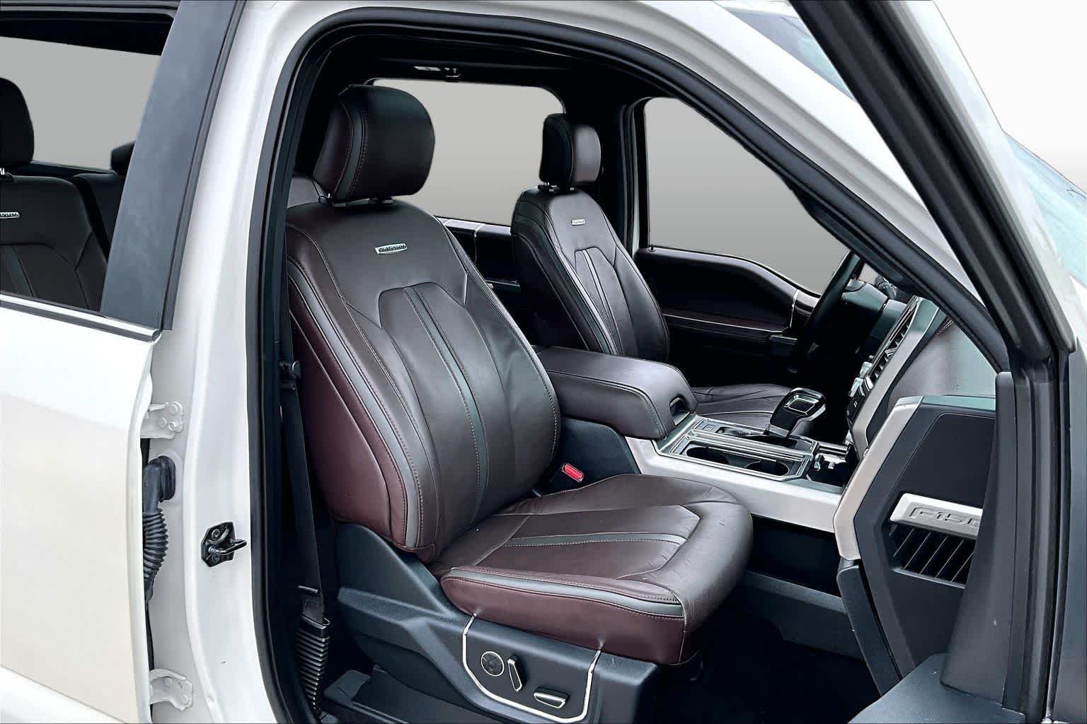 Used 2015 White Platinum Metallic Tri-Coat Ford Platinum image 9
