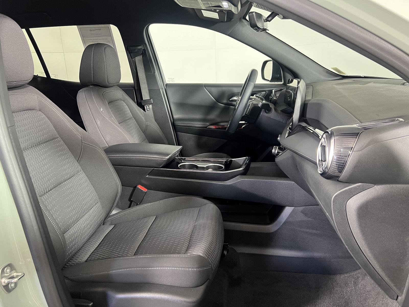 Used 2025 Cacti Green Chevrolet AWD LT image 12
