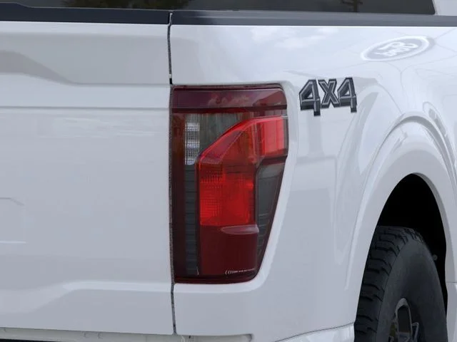 New 2026 Oxford White Ford XLT image 21