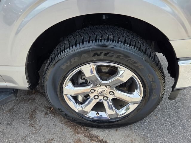 Used 2021 Silver Ford Lariat image 11