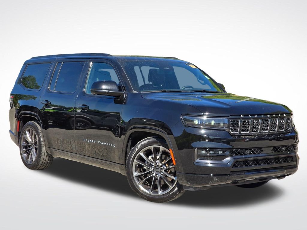 Certified Used 2024 Diamond Black Crystal Pearlcoat Jeep Series II image 14
