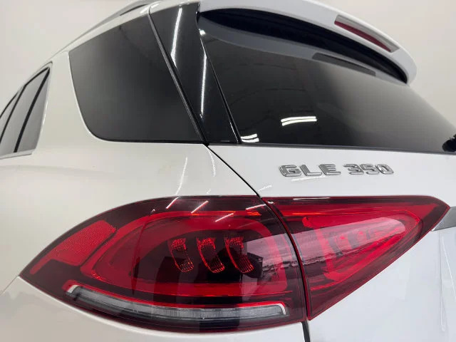 Used 2020 Polar White Mercedes-Benz GLE 350 image 34