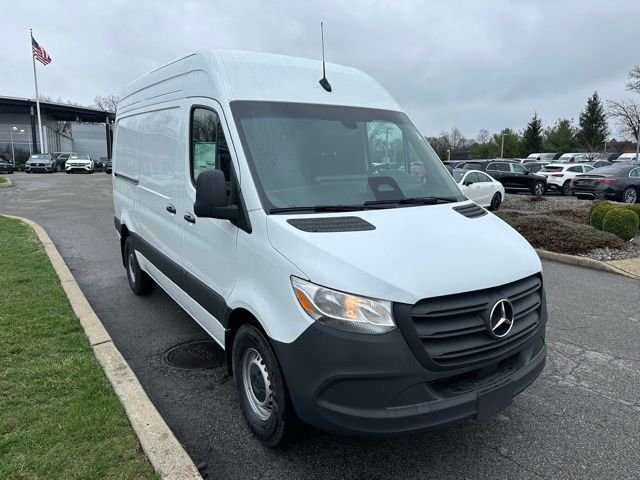 New 2026 Arctic White Mercedes-Benz Cargo 144 WB image 7