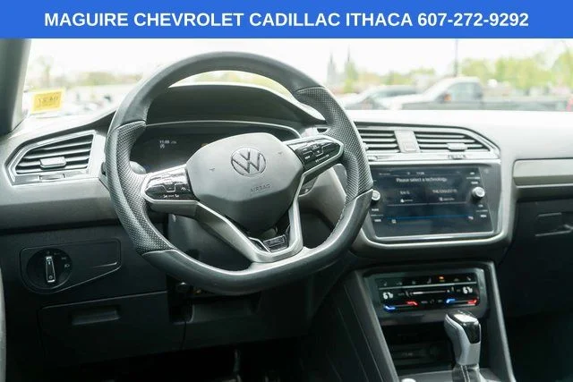 Used 2024 Black Volkswagen 2.0T SE R-Line Black image 15