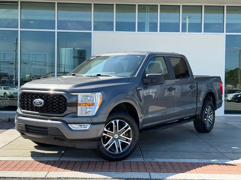 2021 Ford F-150 XL 4x4 SuperCrew 5-1/2 Box's photo