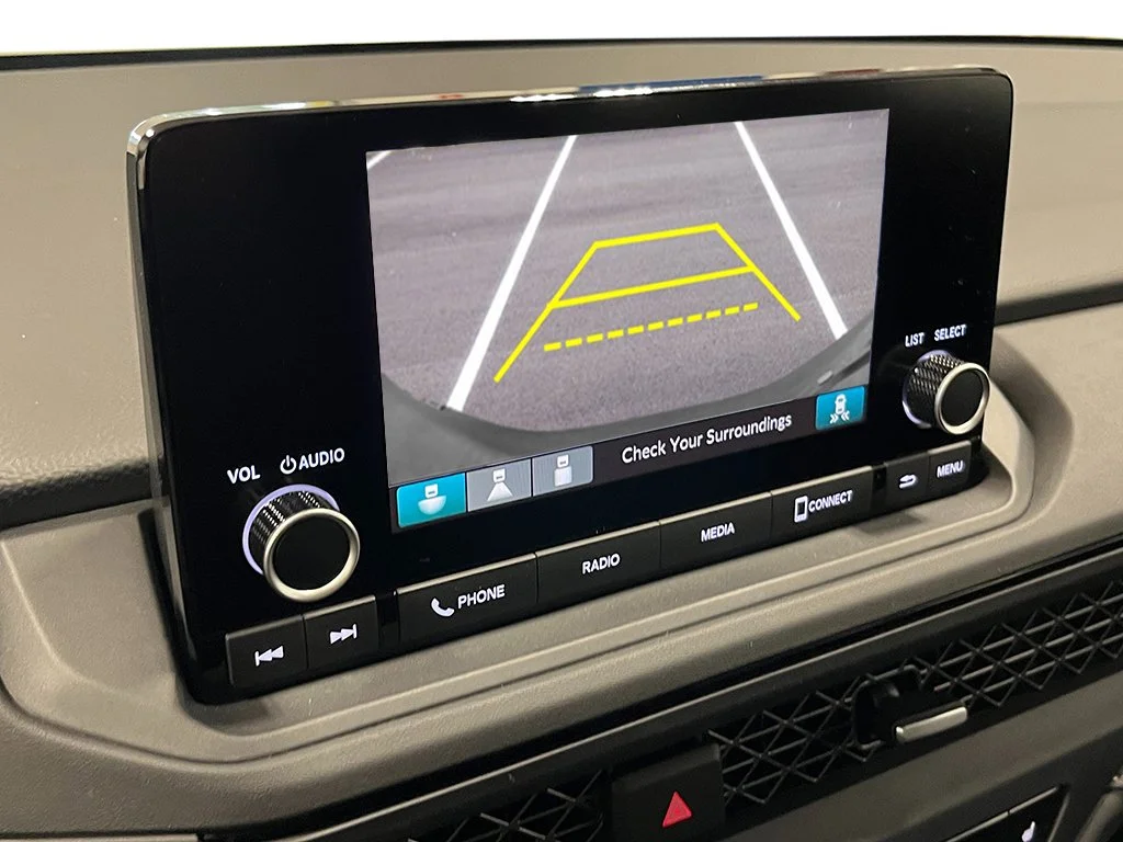 Used 2025  Honda SE image 23