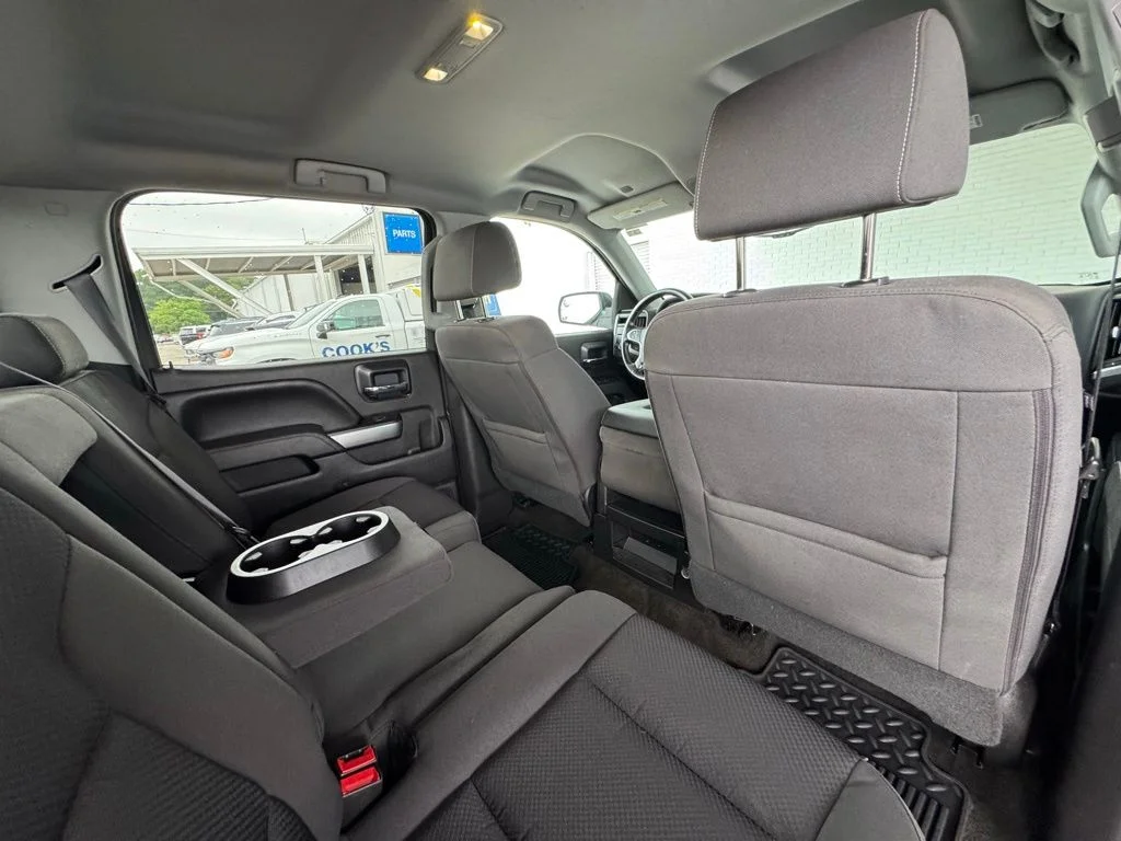 Used 2017 Gray Chevrolet LT image 26
