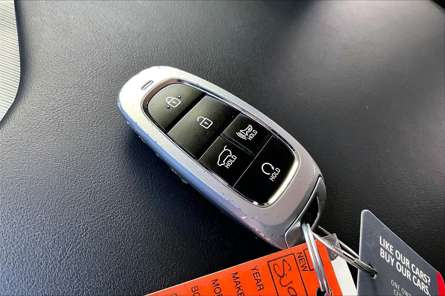 Used 2025 Typhoon Silver Hyundai SEL image 15