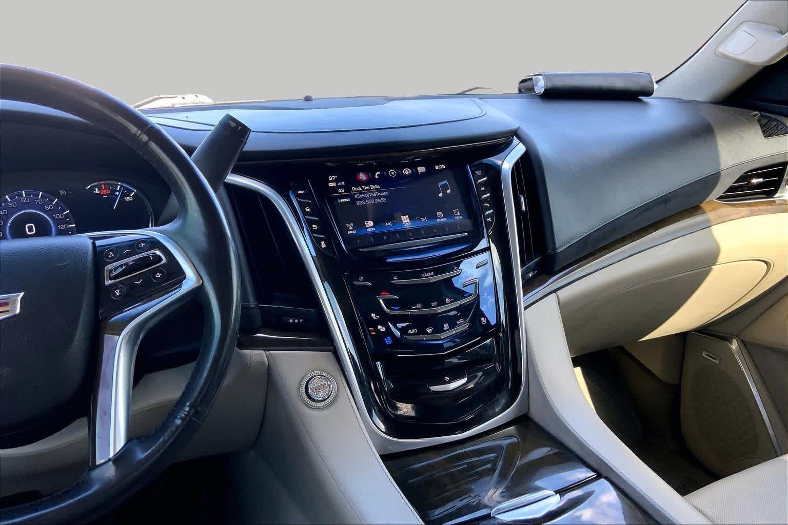 2019 Cadillac Escalade Premium Luxury - Photo 7