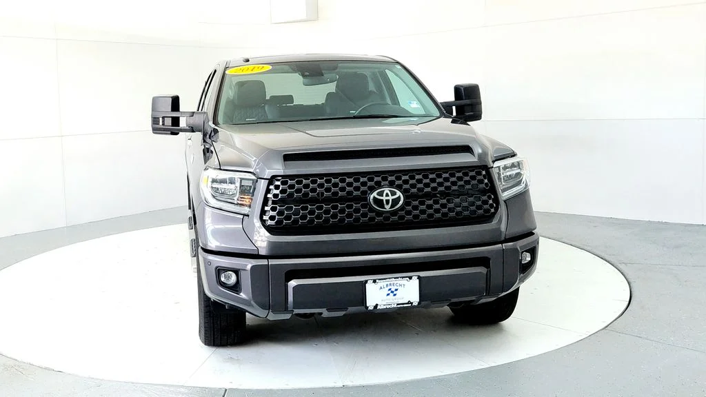Used 2019 Gray Toyota Platinum image 8