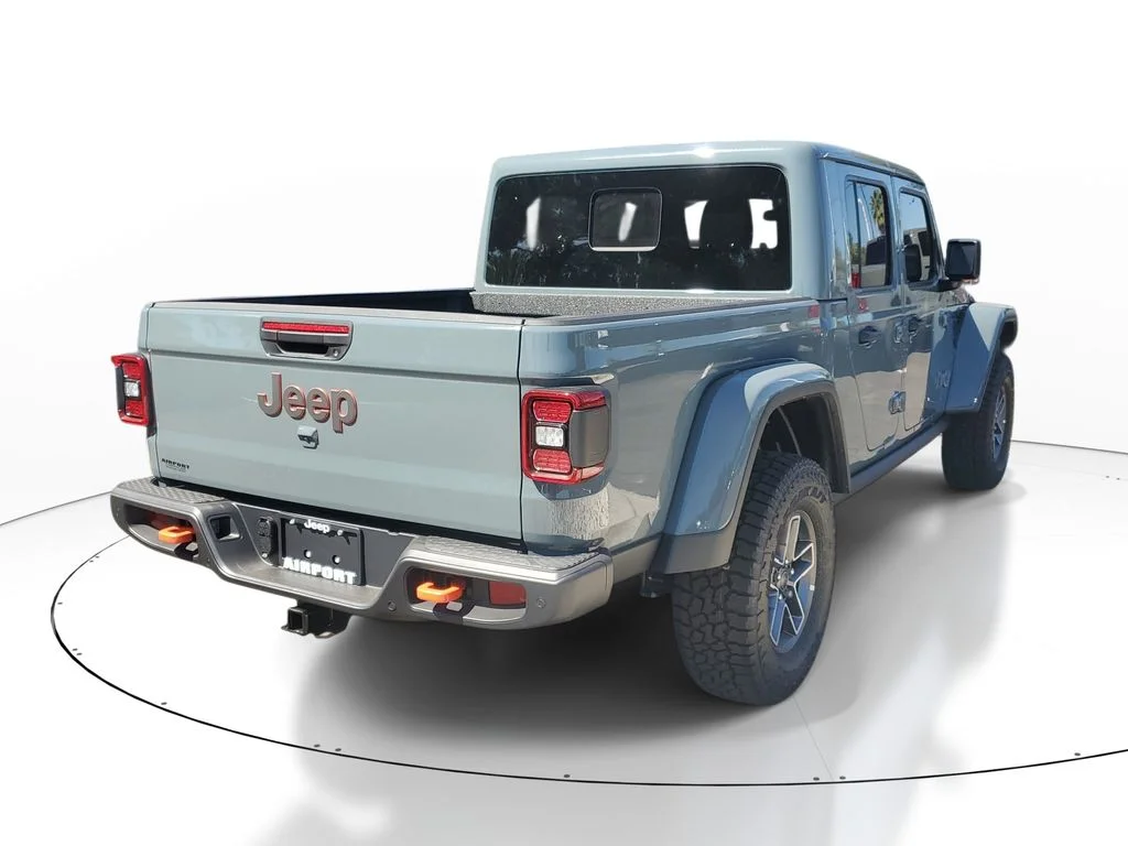 New 2026 Gray Jeep Mojave image 3