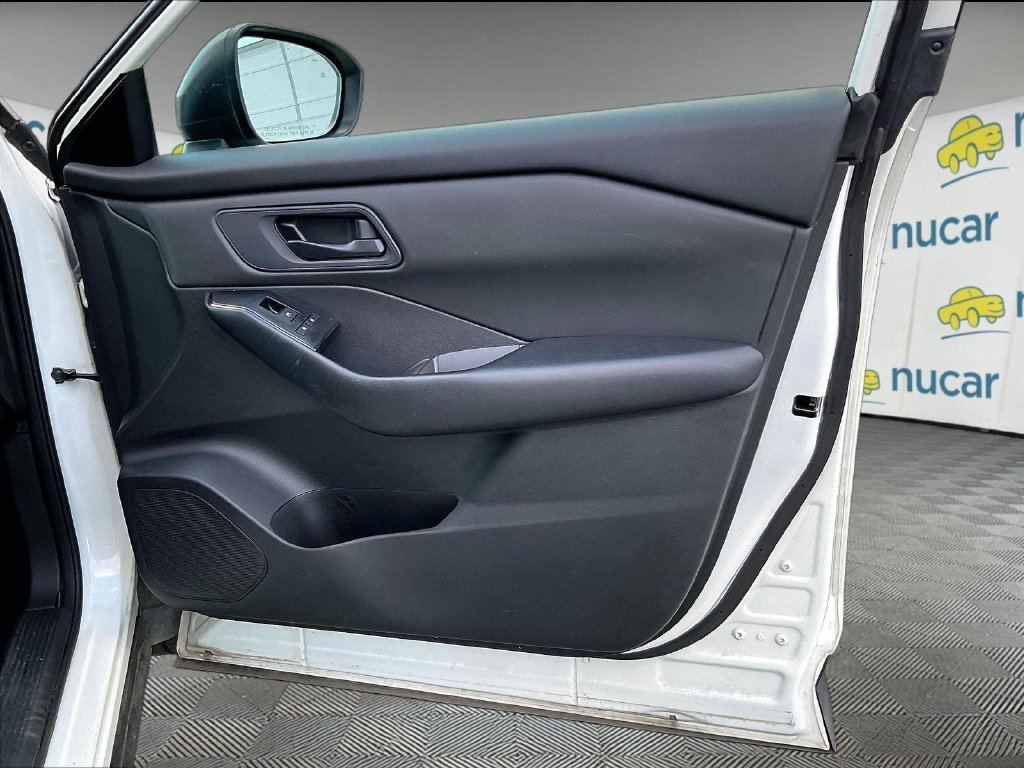 Used 2024 Glacier White Nissan S image 12