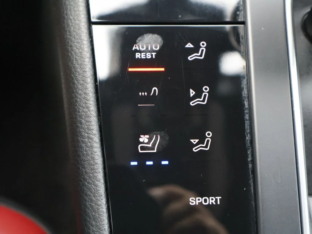 Used 2023  Porsche S image 26