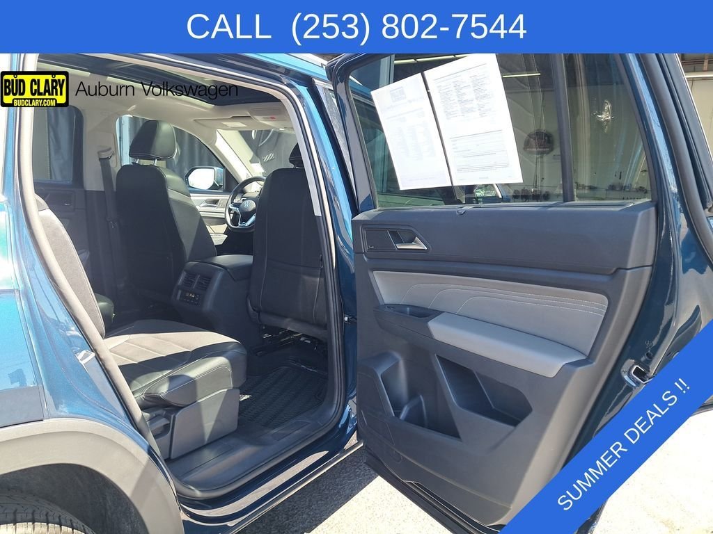 Used 2023  Volkswagen 3.6L V6 SEL Premium R-Line image 13