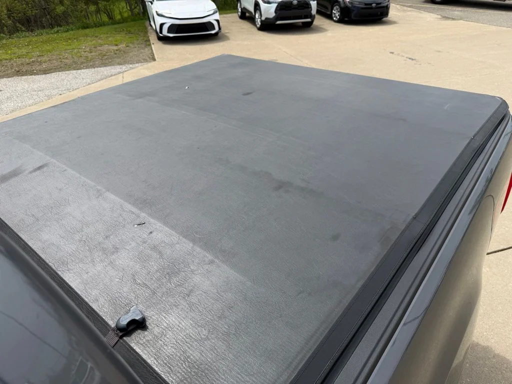 Used 2021 Gray Ford Lariat image 31