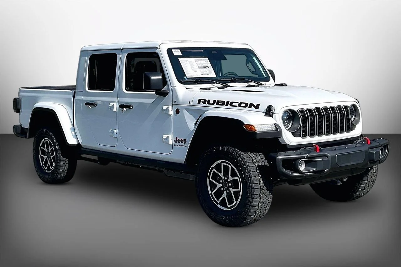 New 2026 Bright White Clearcoat Jeep Rubicon X image 2