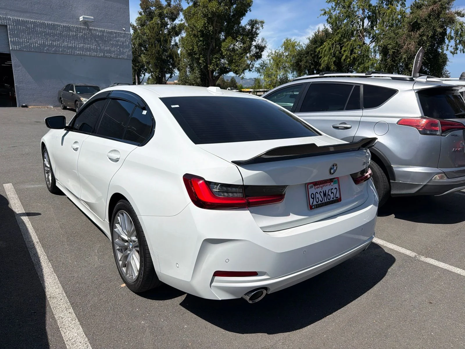 Used 2023 Alpine White BMW 330i image 4