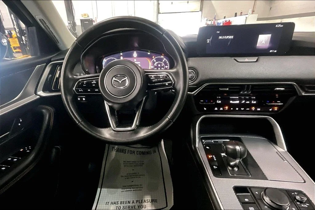 Used 2024 Blue Mazda Preferred image 4
