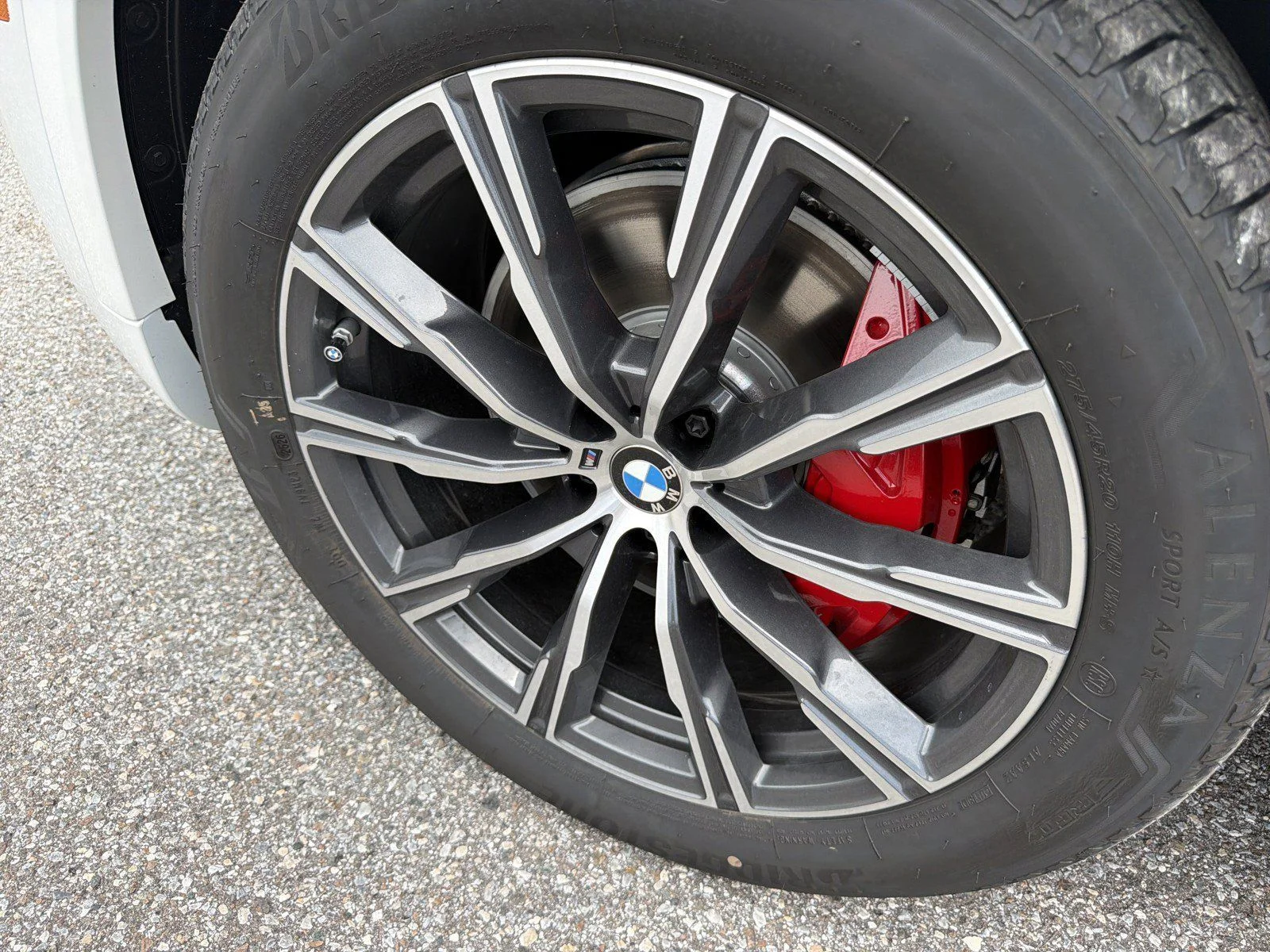 New 2027 Alpine White BMW xDrive40i image 10