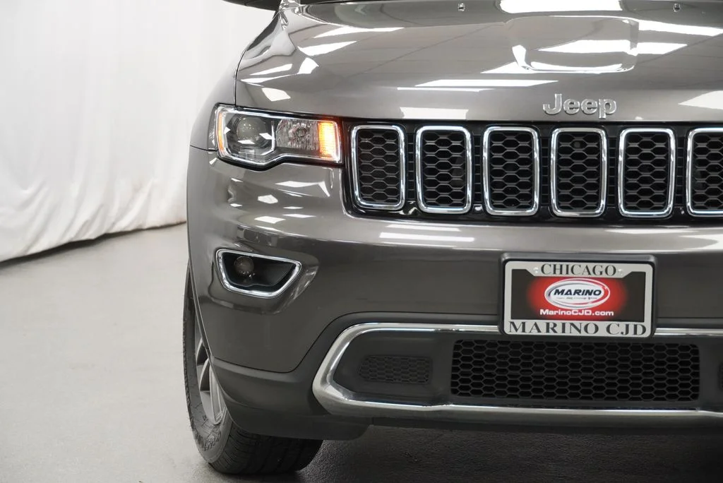 Used 2021 Gray Jeep Limited image 9