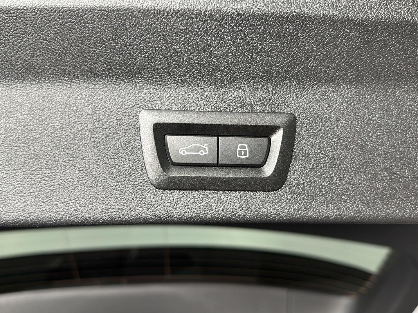 Certified Used 2024 Phytonic Blue Metallic BMW xDrive30i image 32