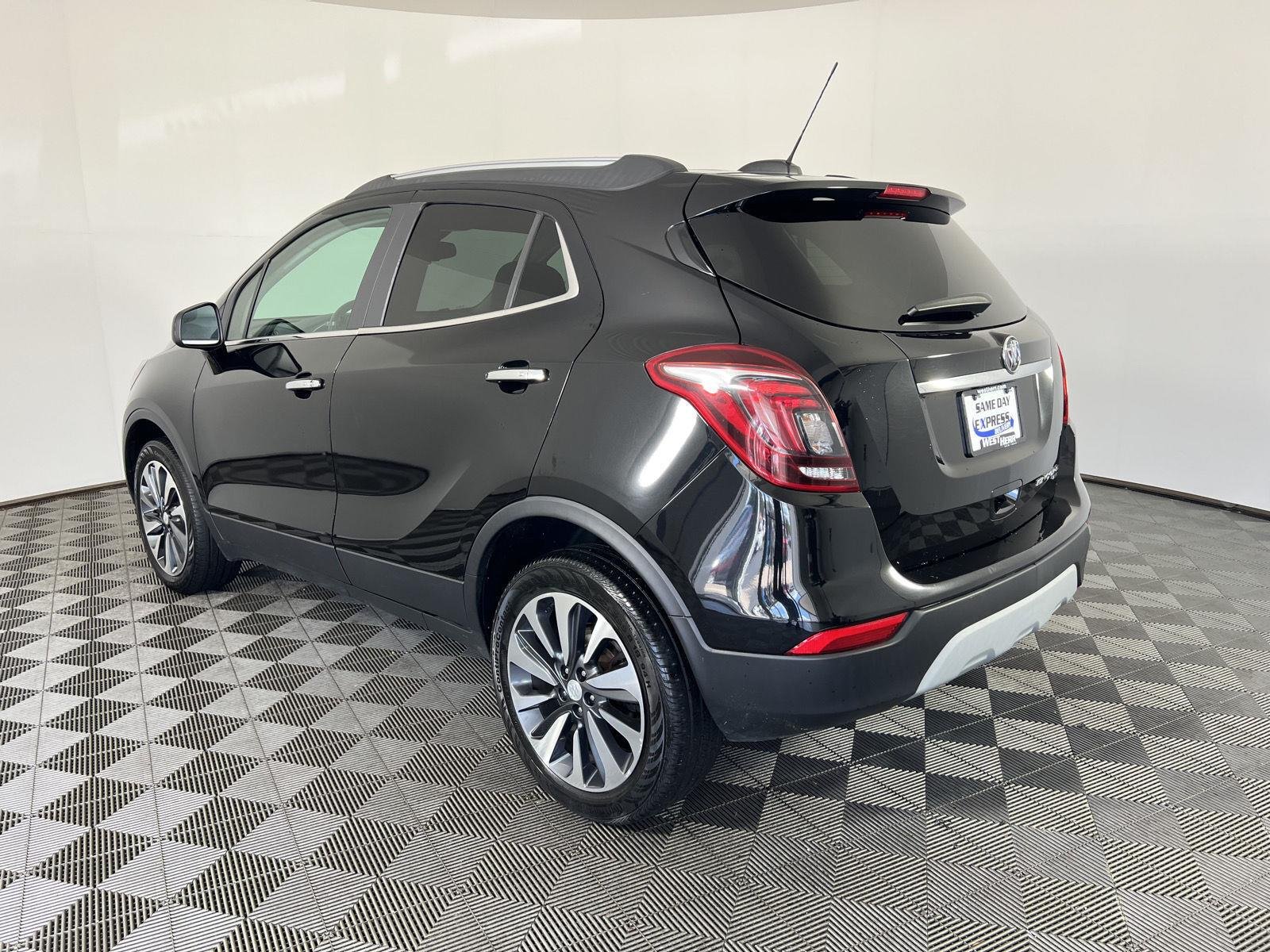 Used 2021 Ebony Twilight Metallic Buick Preferred image 5
