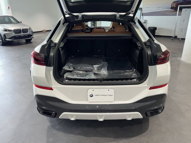 New 2027 Mineral White Metallic BMW xDrive40i image 12