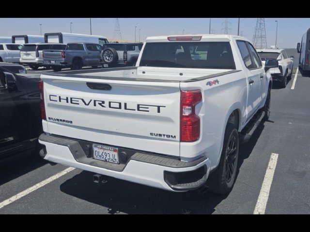 Used 2025 Summit White Chevrolet Custom image 4