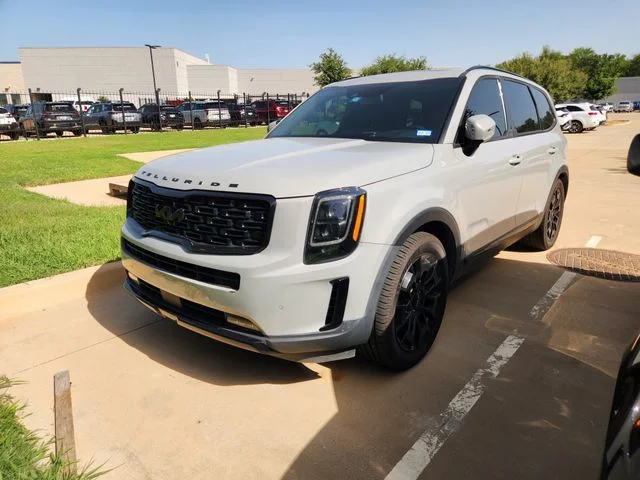 Used 2022 Gray Kia SX image 2