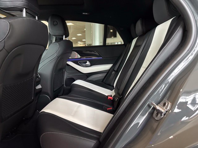 New 2026 MANUFAKTUR Silicon Grey Mercedes-Benz GLE 450 image 53