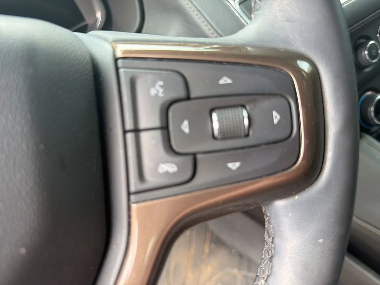 Used 2024 Radiant Red Tintcoat Chevrolet High Country image 22