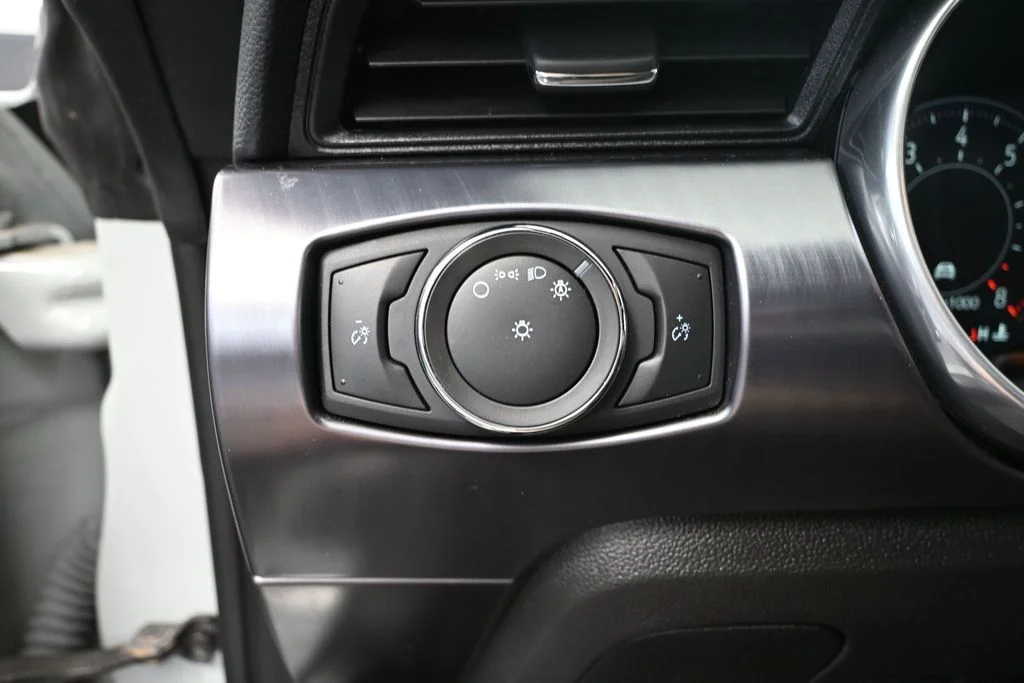 Used 2021 Gray Ford Mach 1 image 32